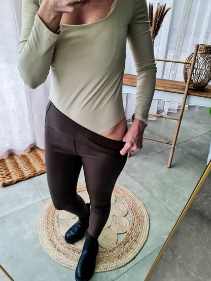 Basic Body mit Ärmel - beige