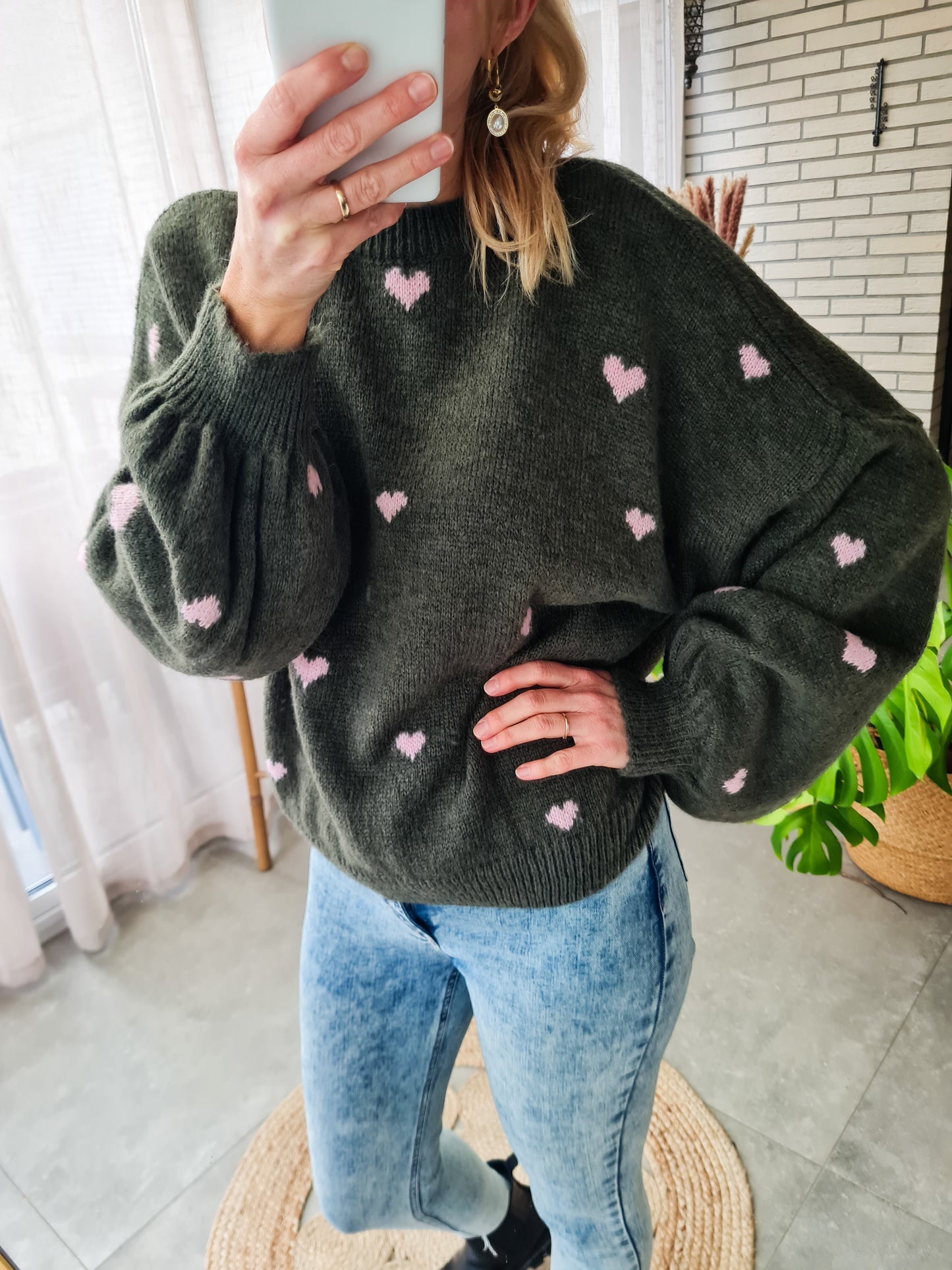 Herzchen Pullover "LOVE" - oliv