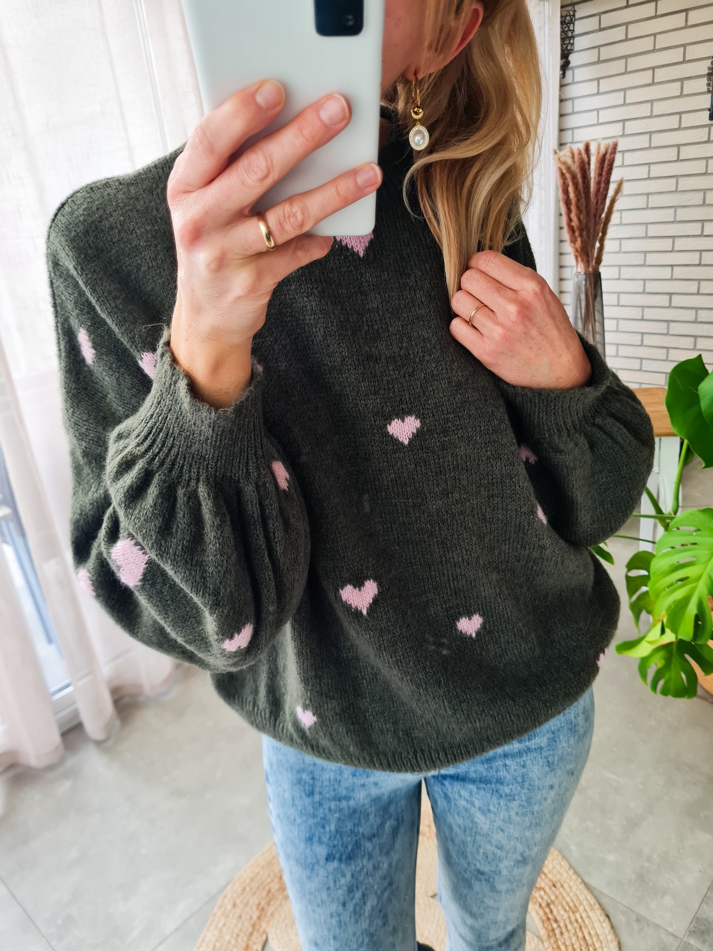 Herzchen Pullover "LOVE" - oliv