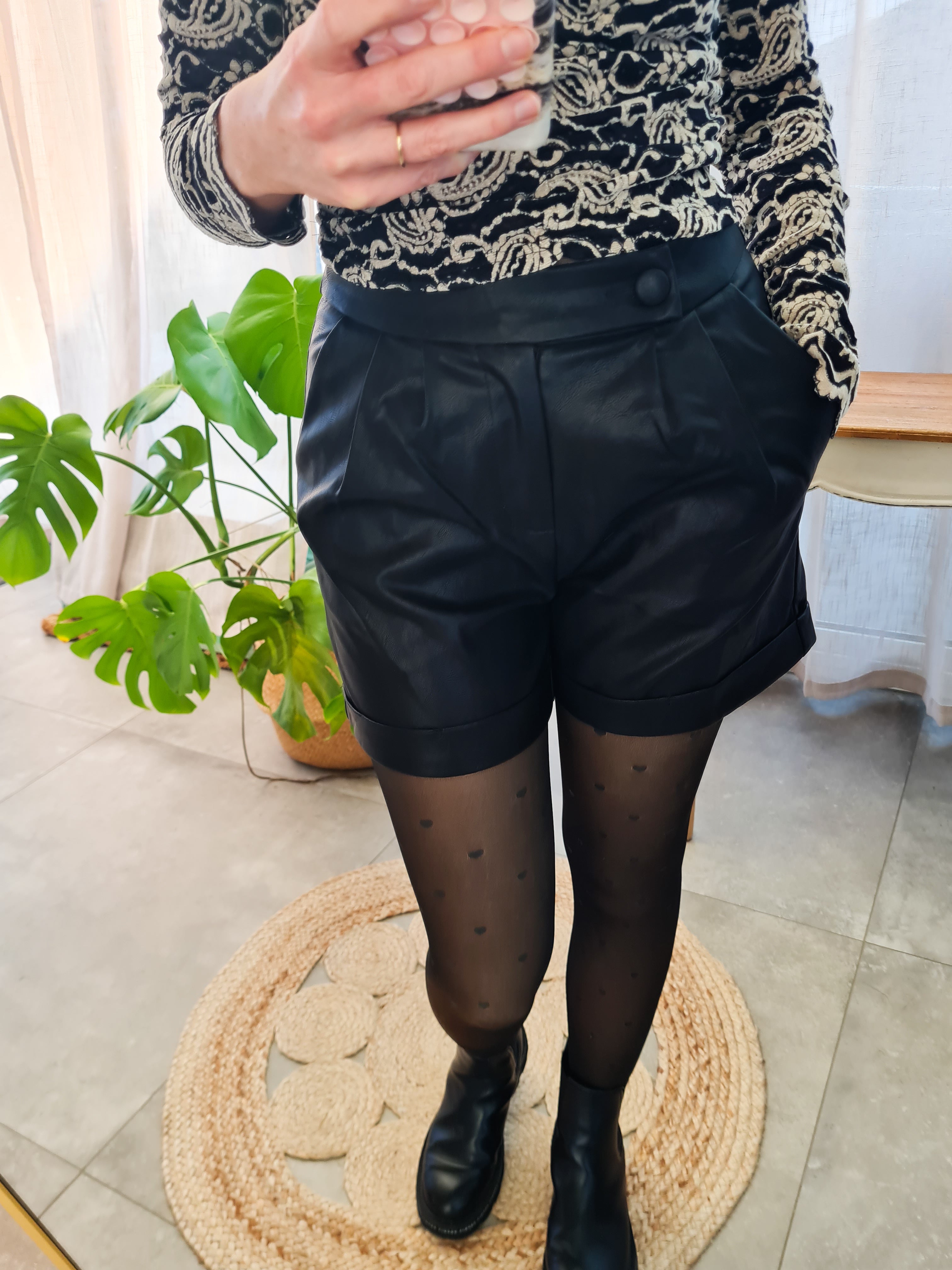 Kurze Leder Short - schwarz