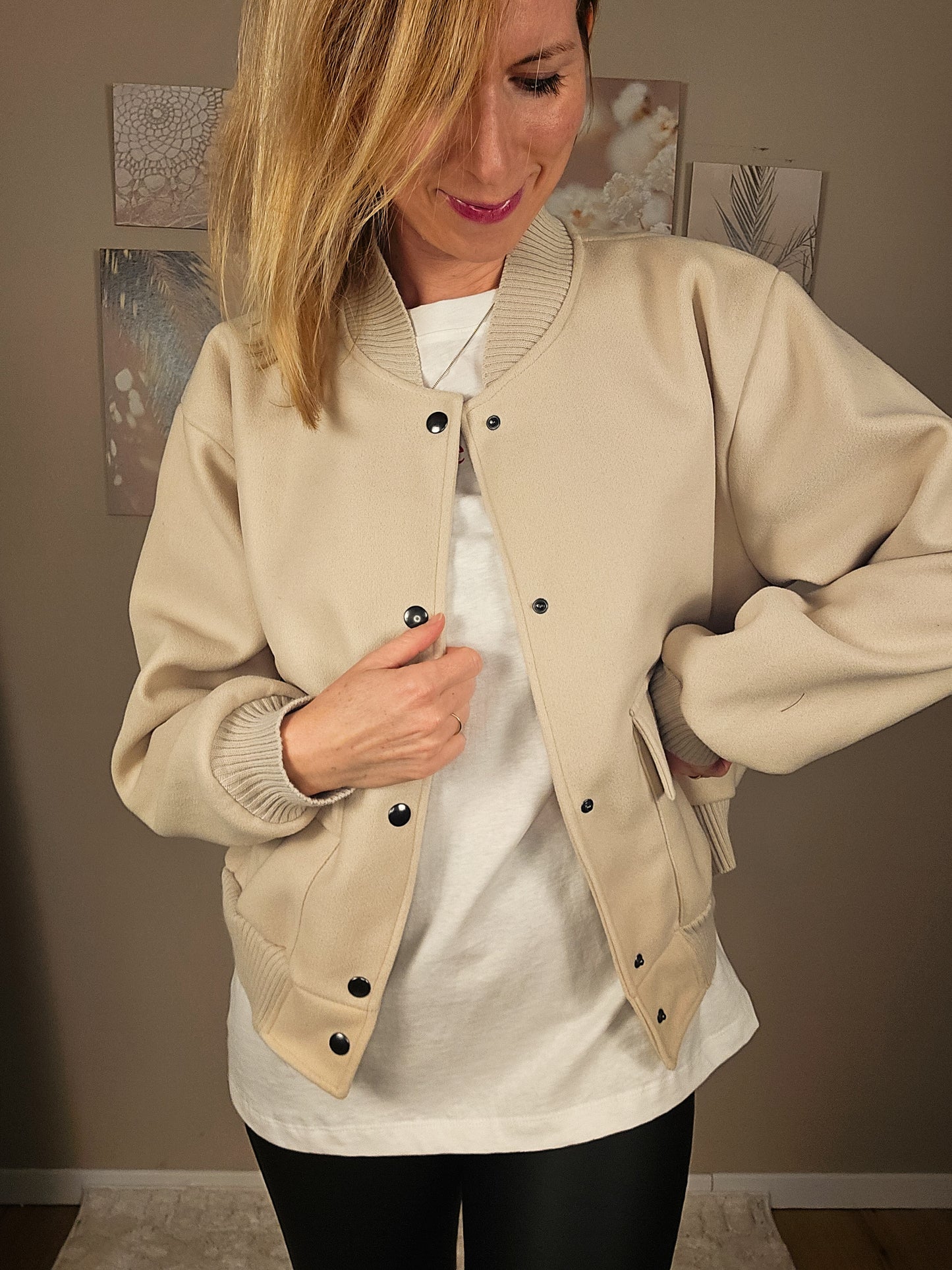 Bomberjacke mit Taschen kurz - beige