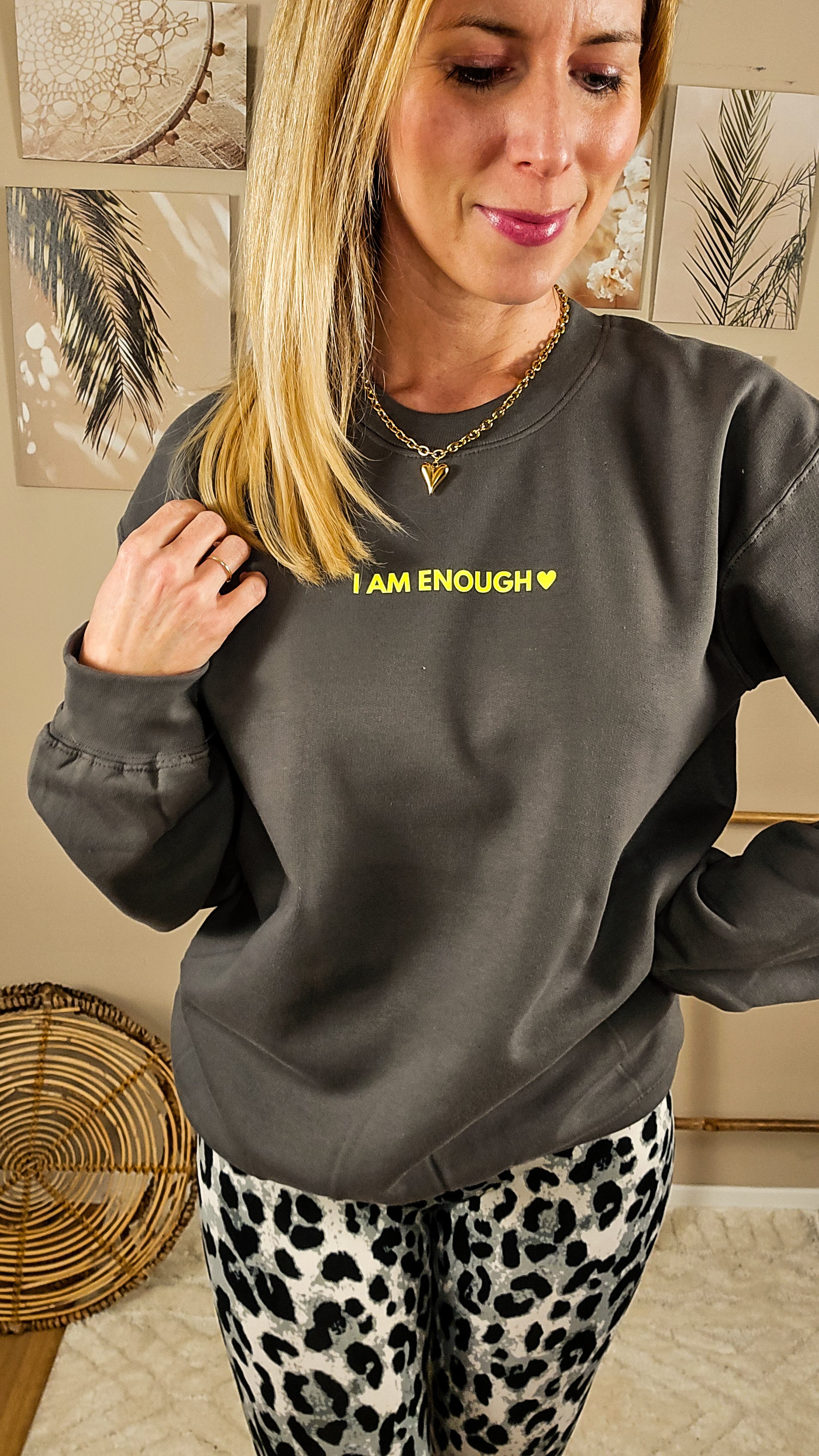 I AM ENOUGH Sweater - grau